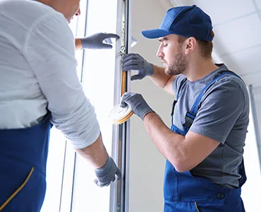 glass repair experts in Southchase, FL