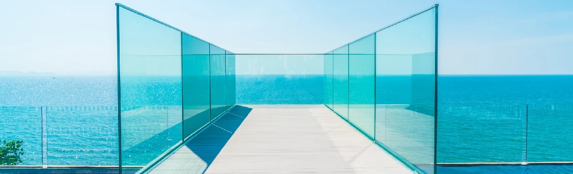 Customized Glass Pool Fence Repair Services in Southchase, FL